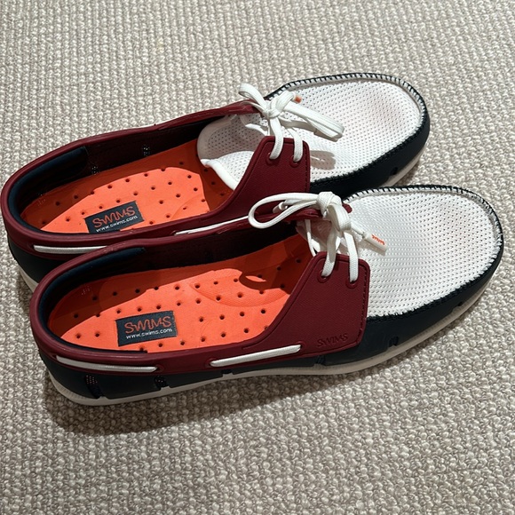 Swims shoes. Amazing condition, worn twice. - Picture 2 of 3